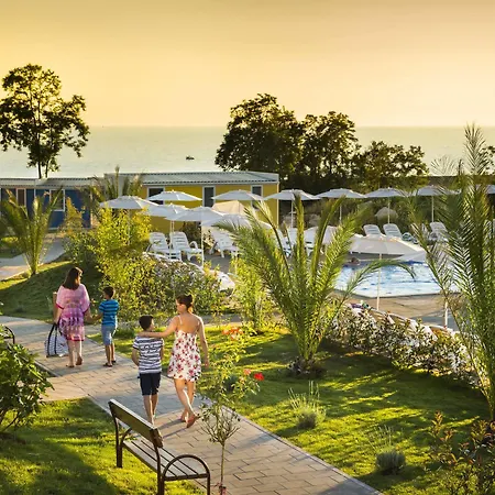 Aminess Maravea Mobile Homes فندق داجلة